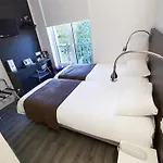 Hotel Demain
