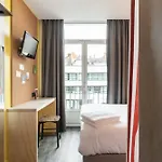 Hotel Demain 2*