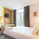 Demain فندق نانت