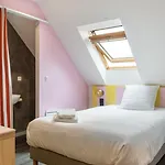 Demain فندق نانت