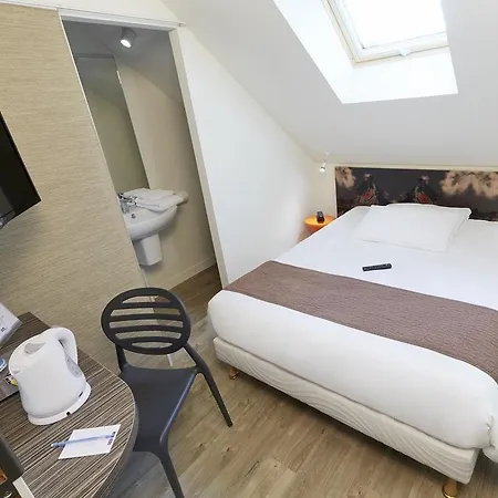 Demain & Conciergerie Hotel 2*