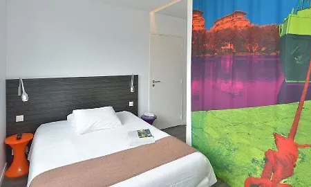 Demain Hotel 2*