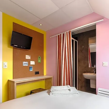 Demain Hotel