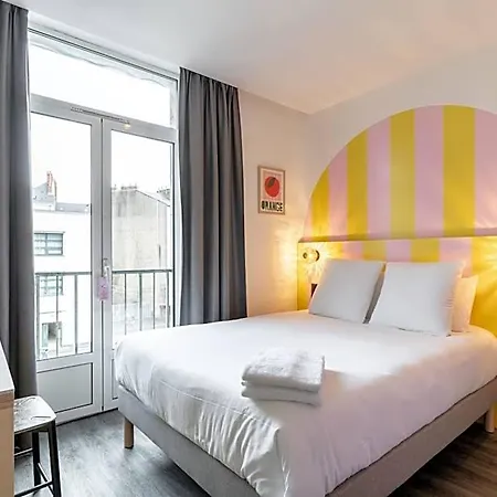 Hotel Demain 2*