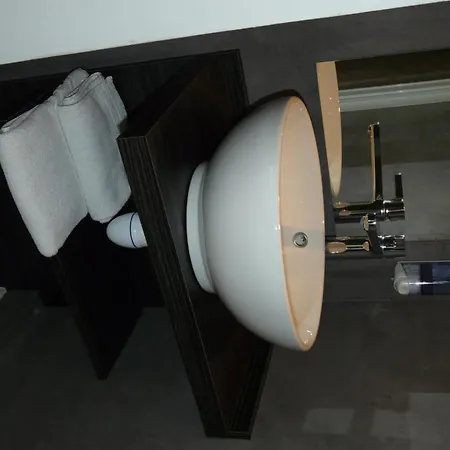 Hotel Demain