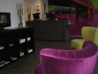 Hotel Demain
