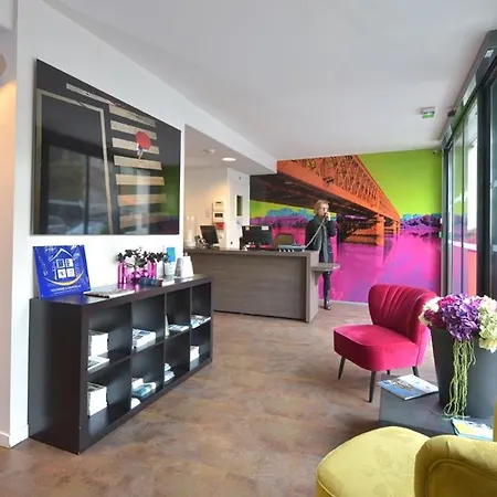 Kyriad Centre Graslin 2*